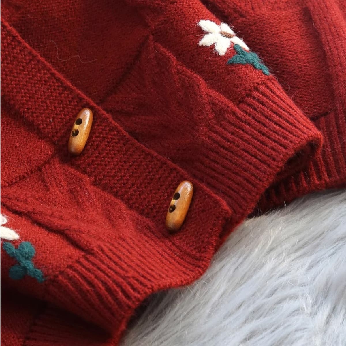 Ретро роговая пуговица Новый год красный свитер кардиган женский осенний и зимний толстый свободный ленивый новый год...