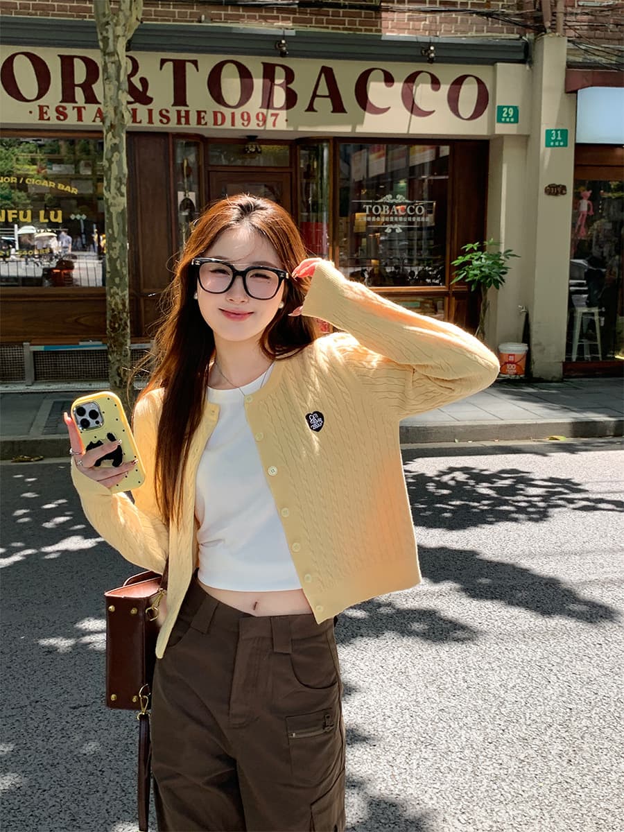 Желтый вязаный кардиган для женщин, новинка 2025 года, укороченный, повседневный, весенне-осенний, крупной вязки, с эффектом...