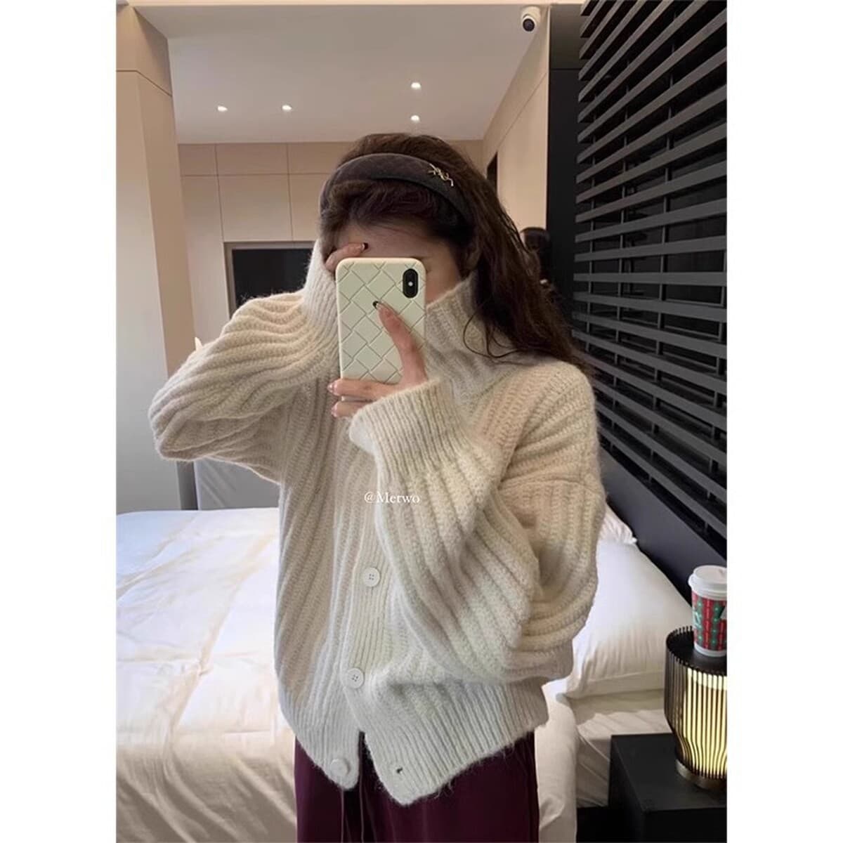 Мягкий восковой черный свитер с высоким водолазом женский толстый свободный ленивый вязаный кардиган короткий топ зимой