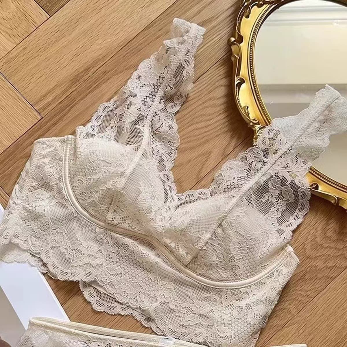 Высоко экстравагантное нижнее белье женская большая грудь маленькая французская тонкая спина красивая сексуальная без...