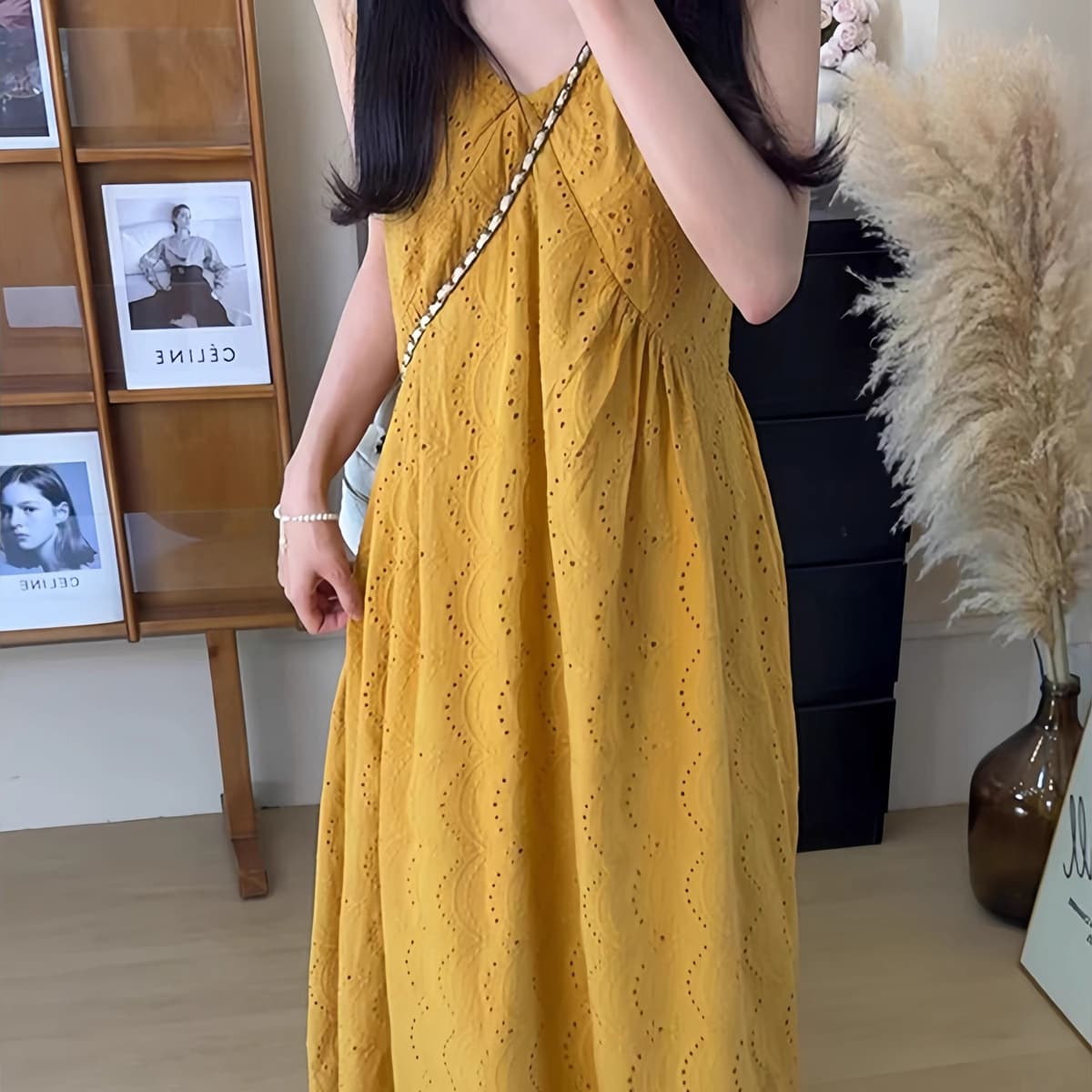 Французский дизайн, вышитая юбка на подтяжках без рукавов для женщин, новое летнее свободное тонкое платье с v-образным...