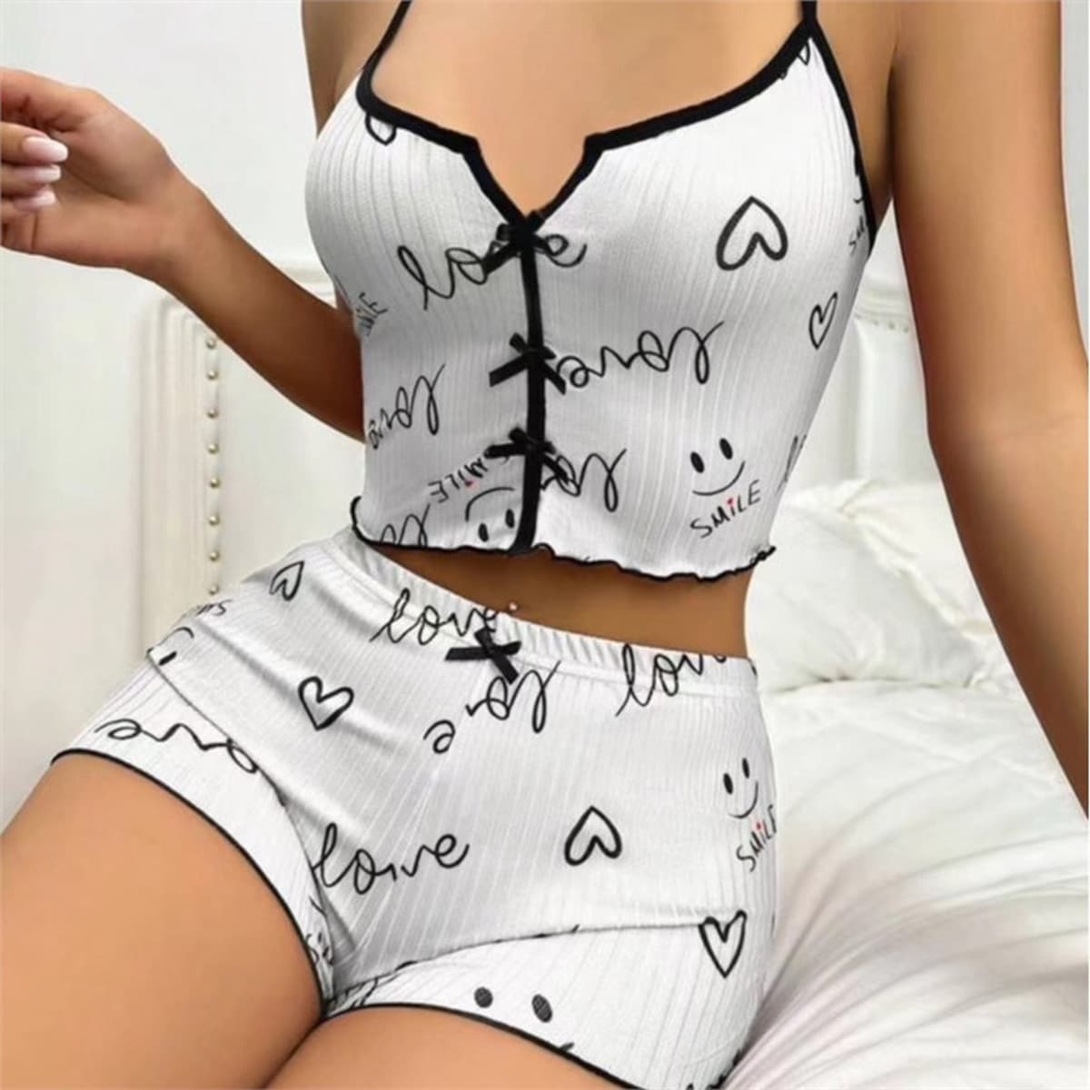 Новые шорты-подтяжки сексуальный бант разноцветный принт молочный набор для комфорта домашней одежды завод