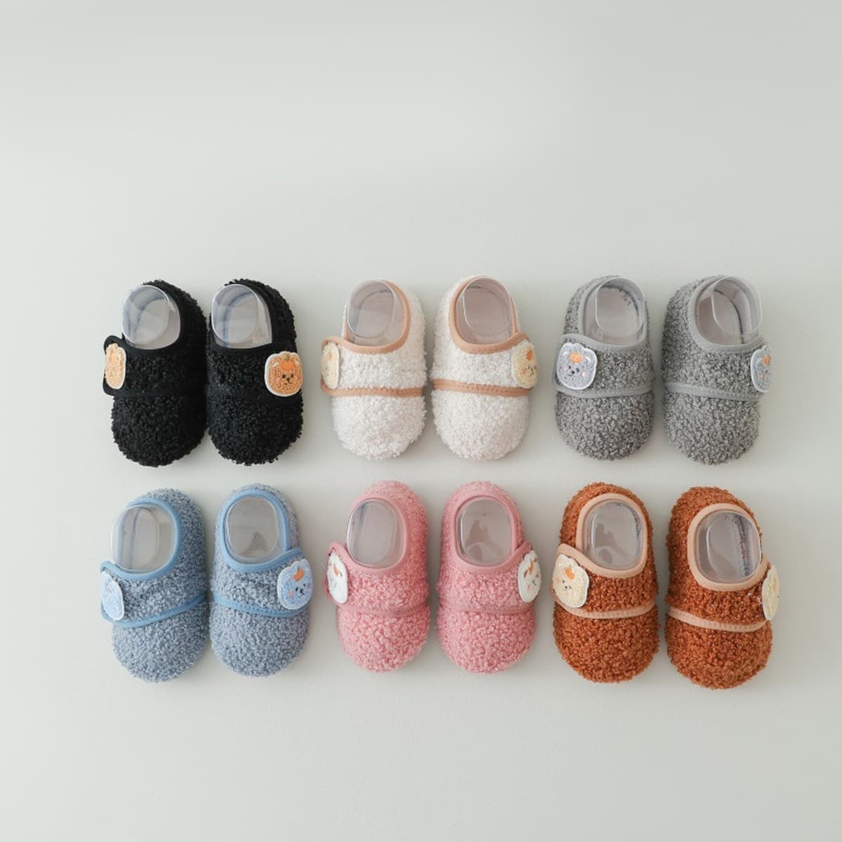 Детские носки-тапочки для осени и зимы, утолщенные, теплые, нескользящие, на липучках, мягкие домашние тапочки-носки для...