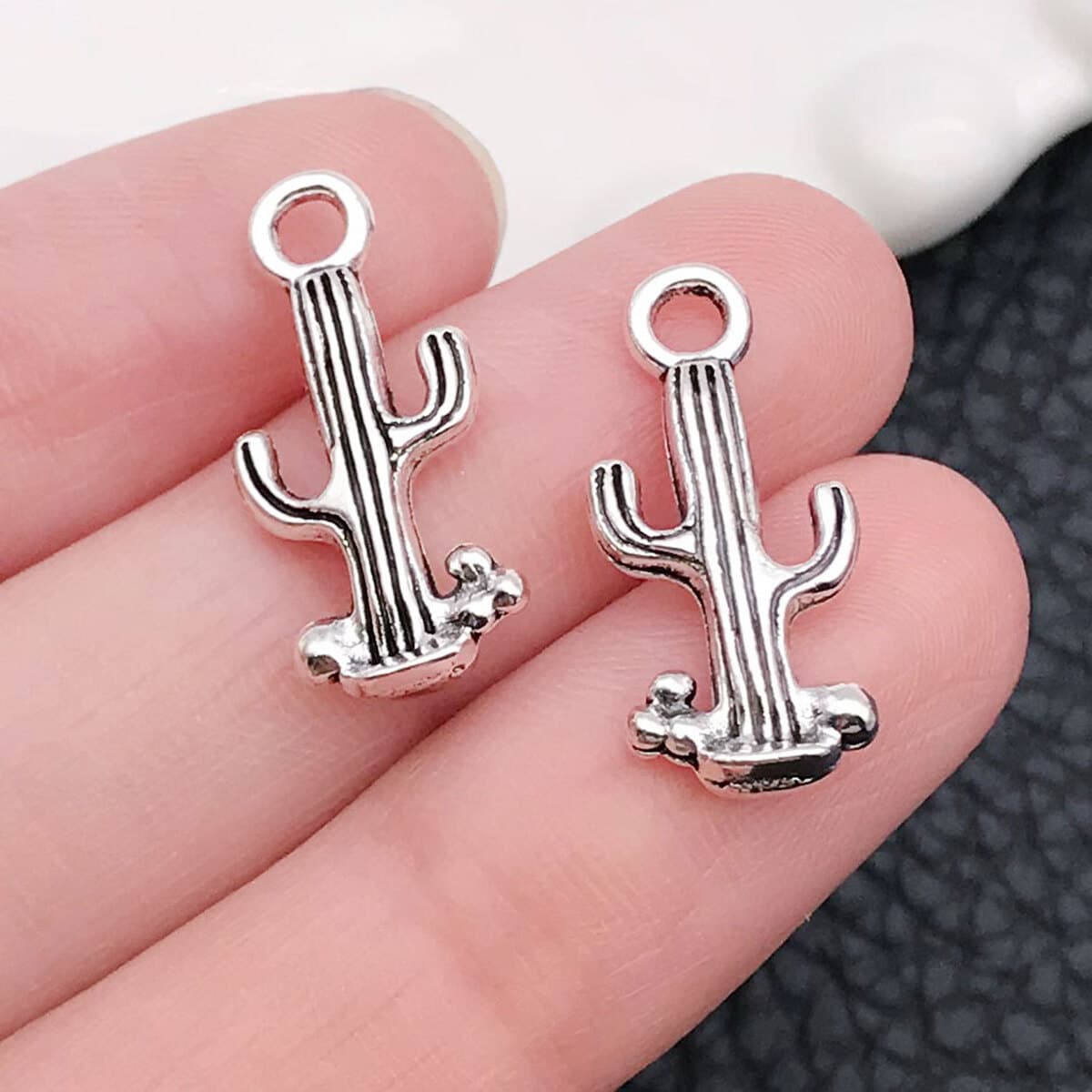 Смешать 20 старинных серебряных западных ковбойских конских шляп кактус пистолетные подвески творческие аксессуары для...