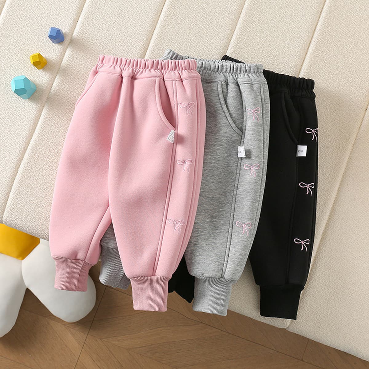 Зимние новые флисовые штаны для детей, утепленные спортивные штаны с вышитым бантом, теплые зимние брюки