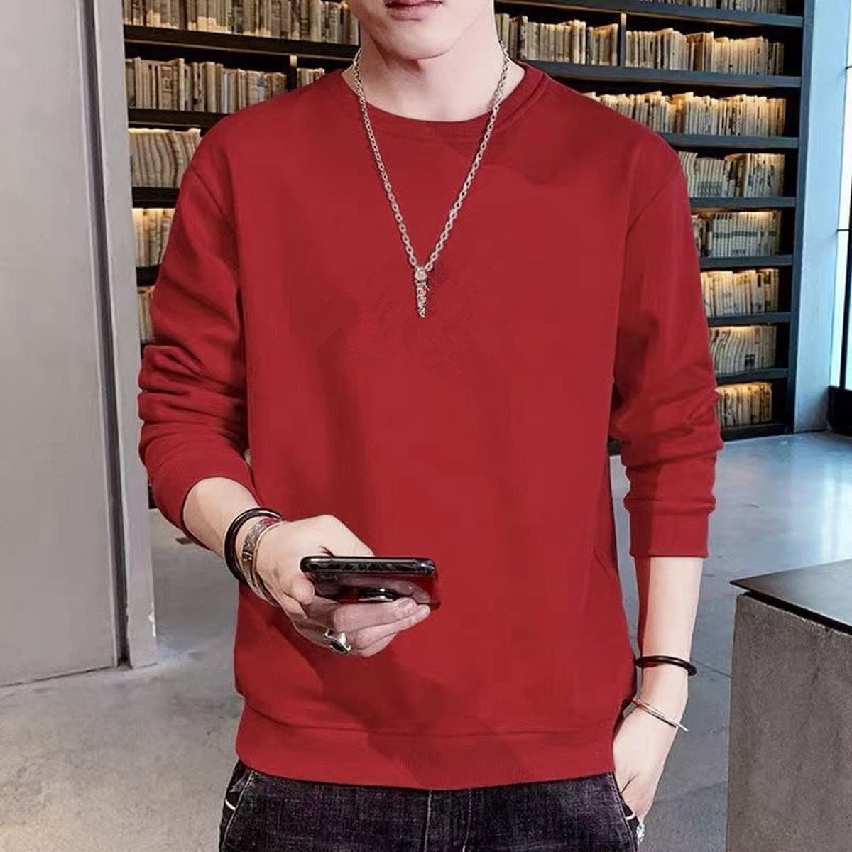 Зимний кашемировый свитер с круглым вырезом