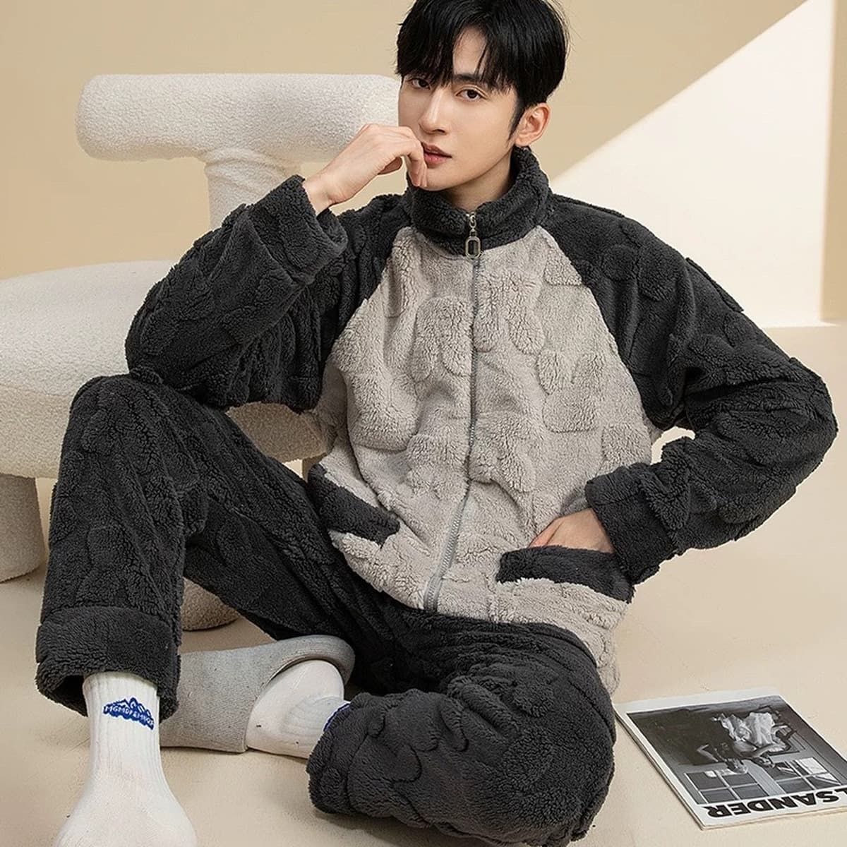 Мужская пижама коралловый бархат осенняя зима утолщение молнии плюс бархат с длинными рукавами теплая фланелевая домашняя...