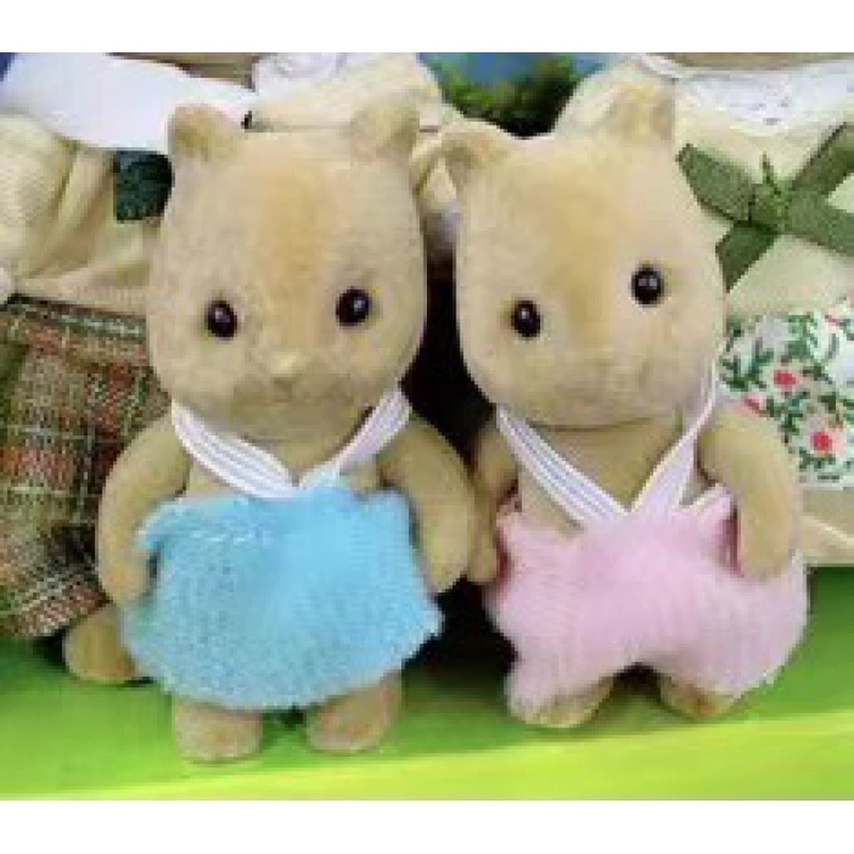 Детский дом Лесное семейное освещение Вилла Дом с животными Мини-кролик Кукольный домик Кухня Собранные игрушки