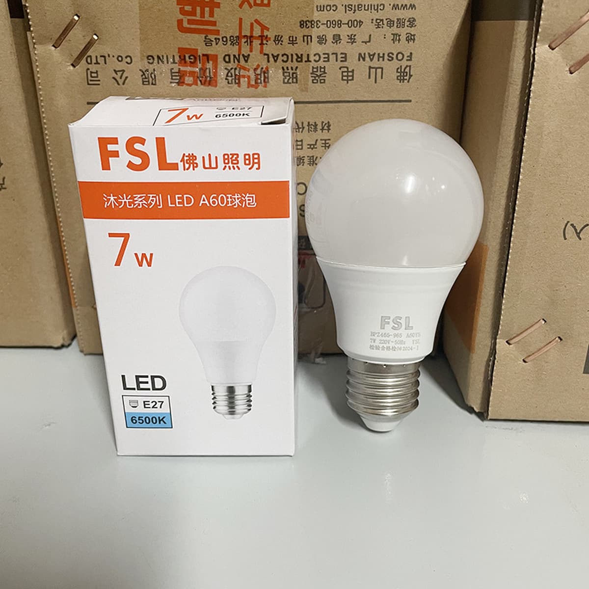 FSL Foshan Lighting Светодиодная лампа e27 винтовая энергосберегающая лампа B22 байонетная супер яркая осветительная лампа...