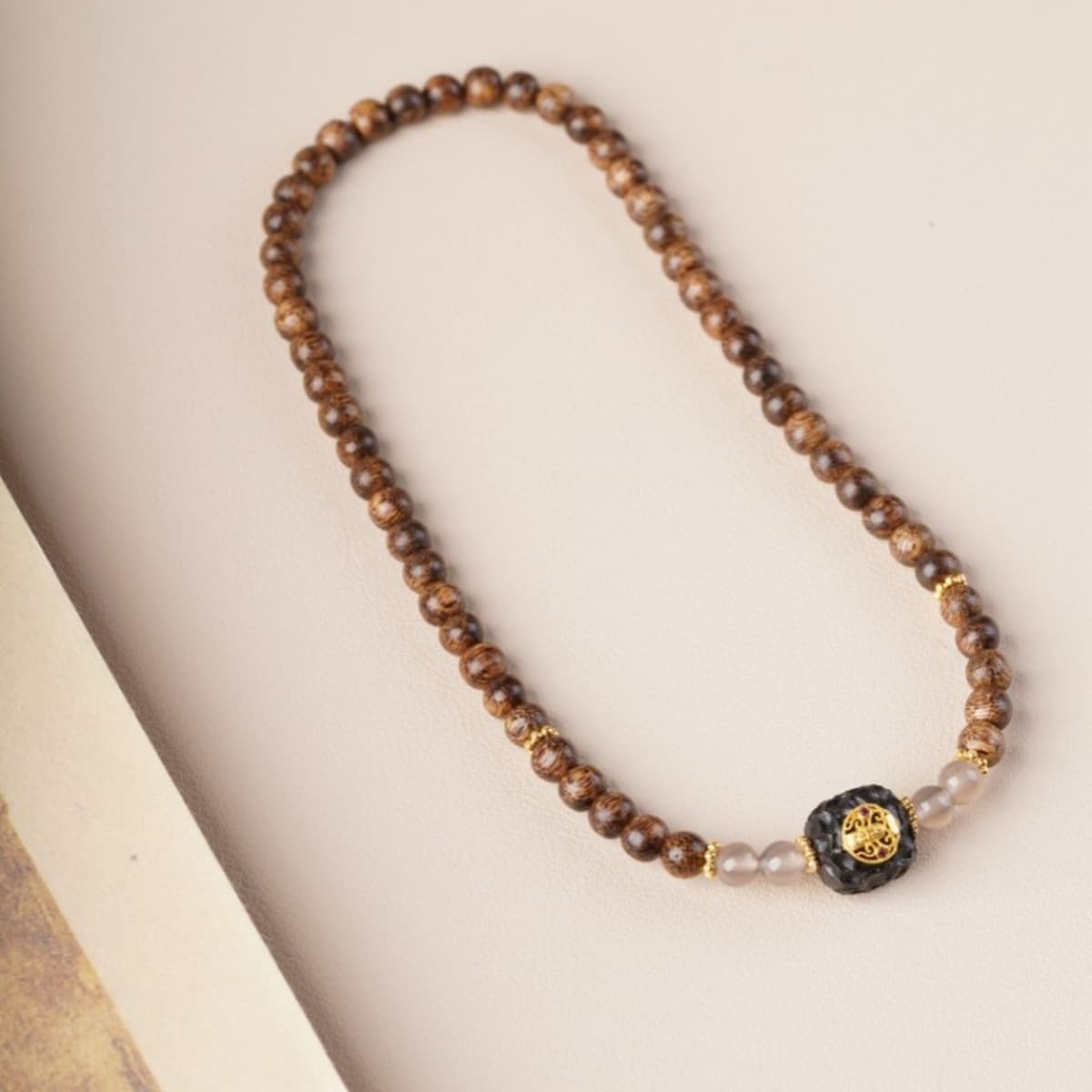 Подлинная натуральная агаровая резьба по дереву Five Road Fortune 6mm Агарвуд ручной шампур DIY Поставка ювелирных магазинов...