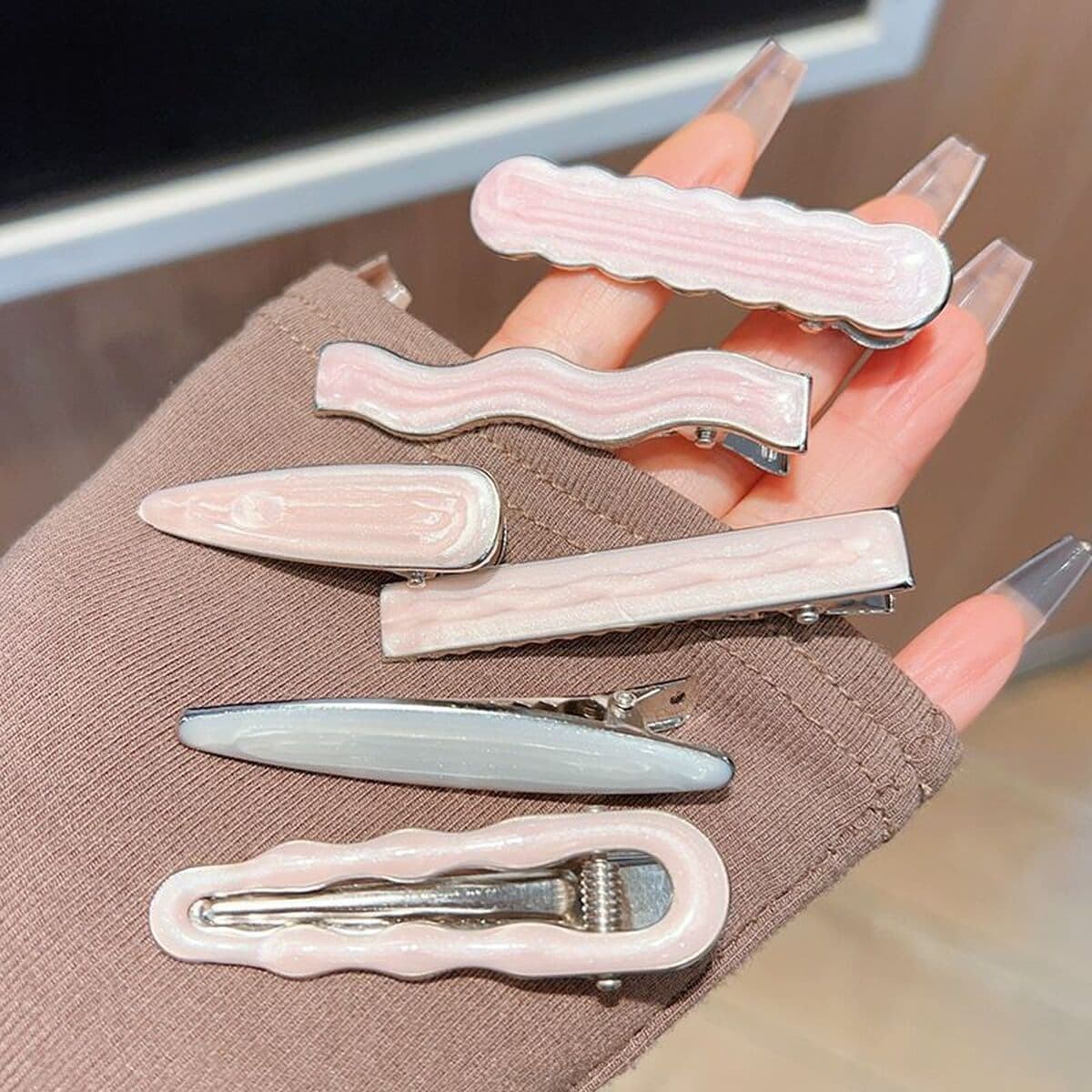 Новая розовая заколка для волос с высокой значением