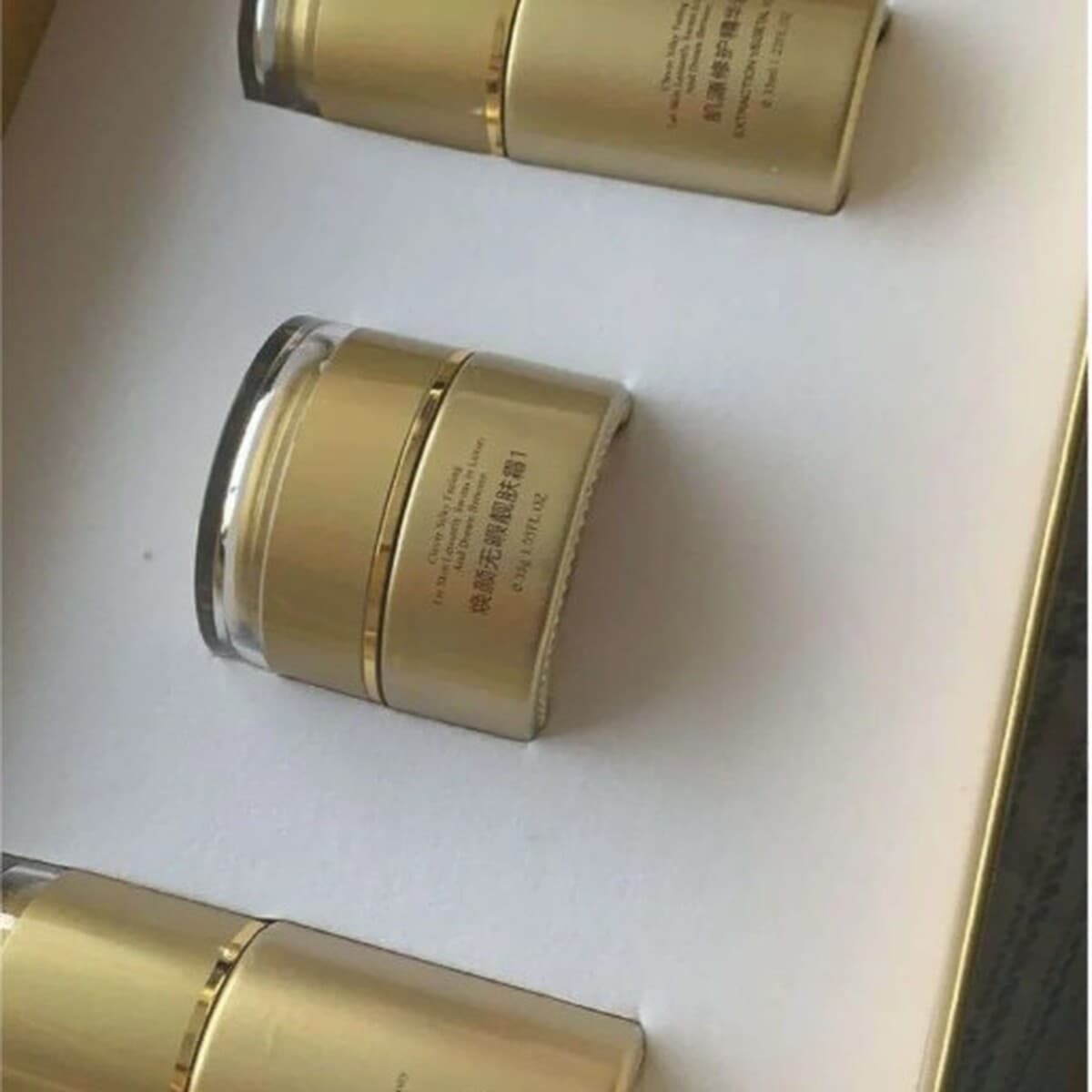 Набор косметики для ухода за кожей Yujia Meiyan блокирует меланин и удаляет пятна, профессиональная линия косметики для...