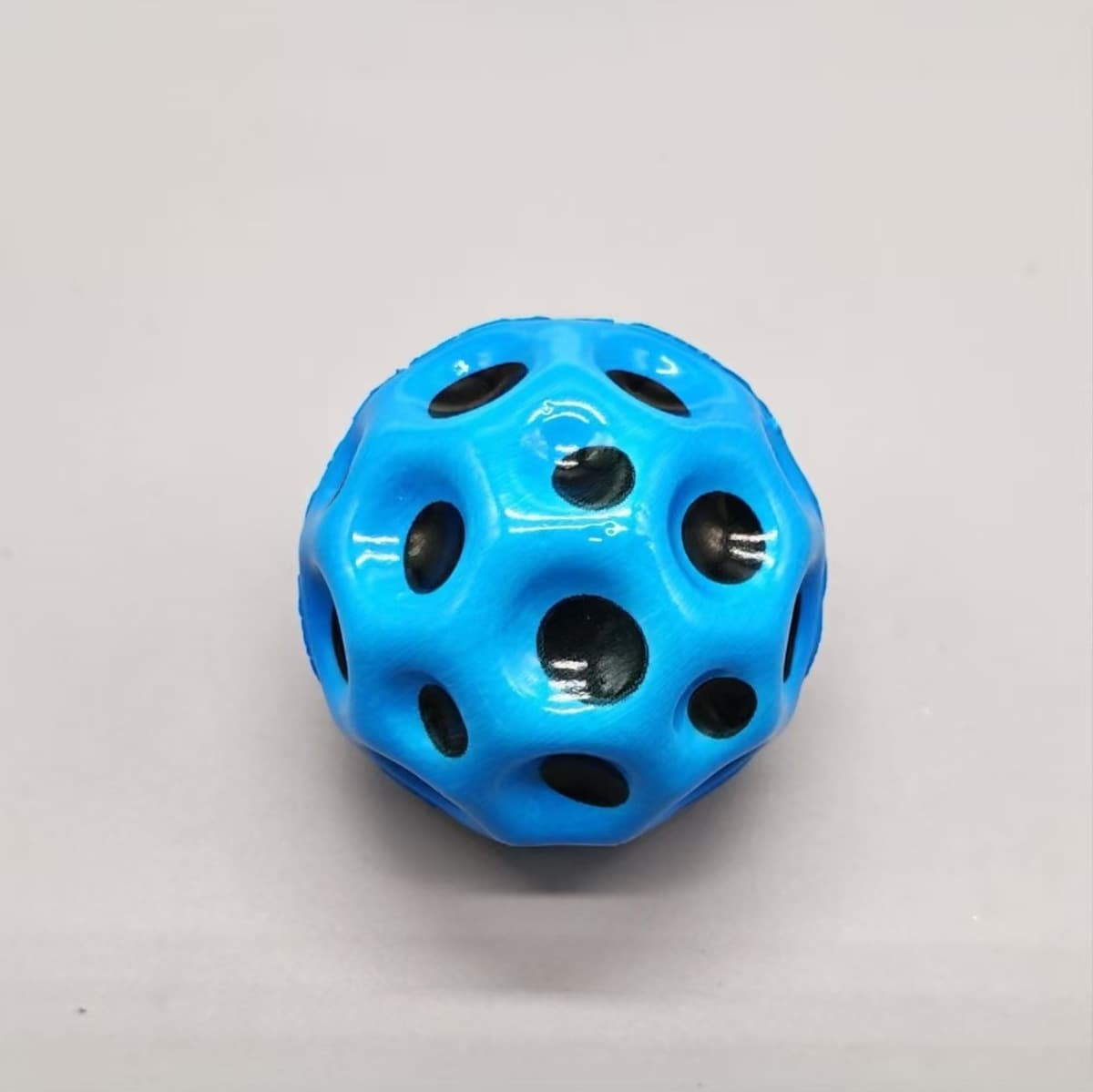 Трансграничные 7 см пещерные пещеры высокие эластичные шарики антигравитация луны pu пены шарики для родителей и детей...