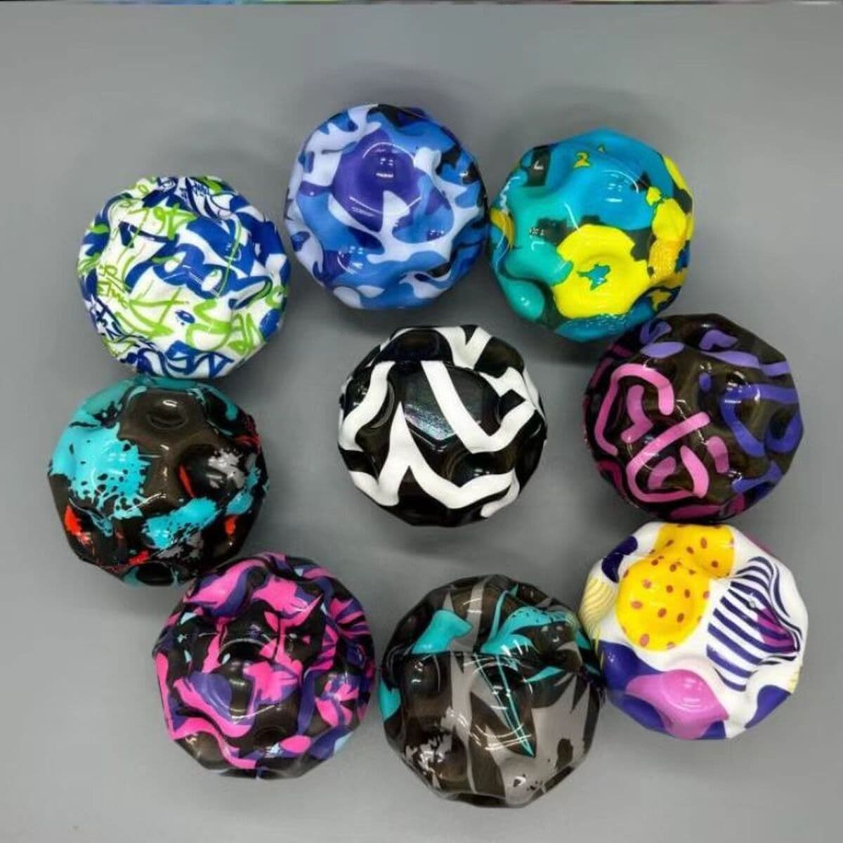 Трансграничные 7 см пещерные пещеры высокие эластичные шарики антигравитация луны pu пены шарики для родителей и детей...