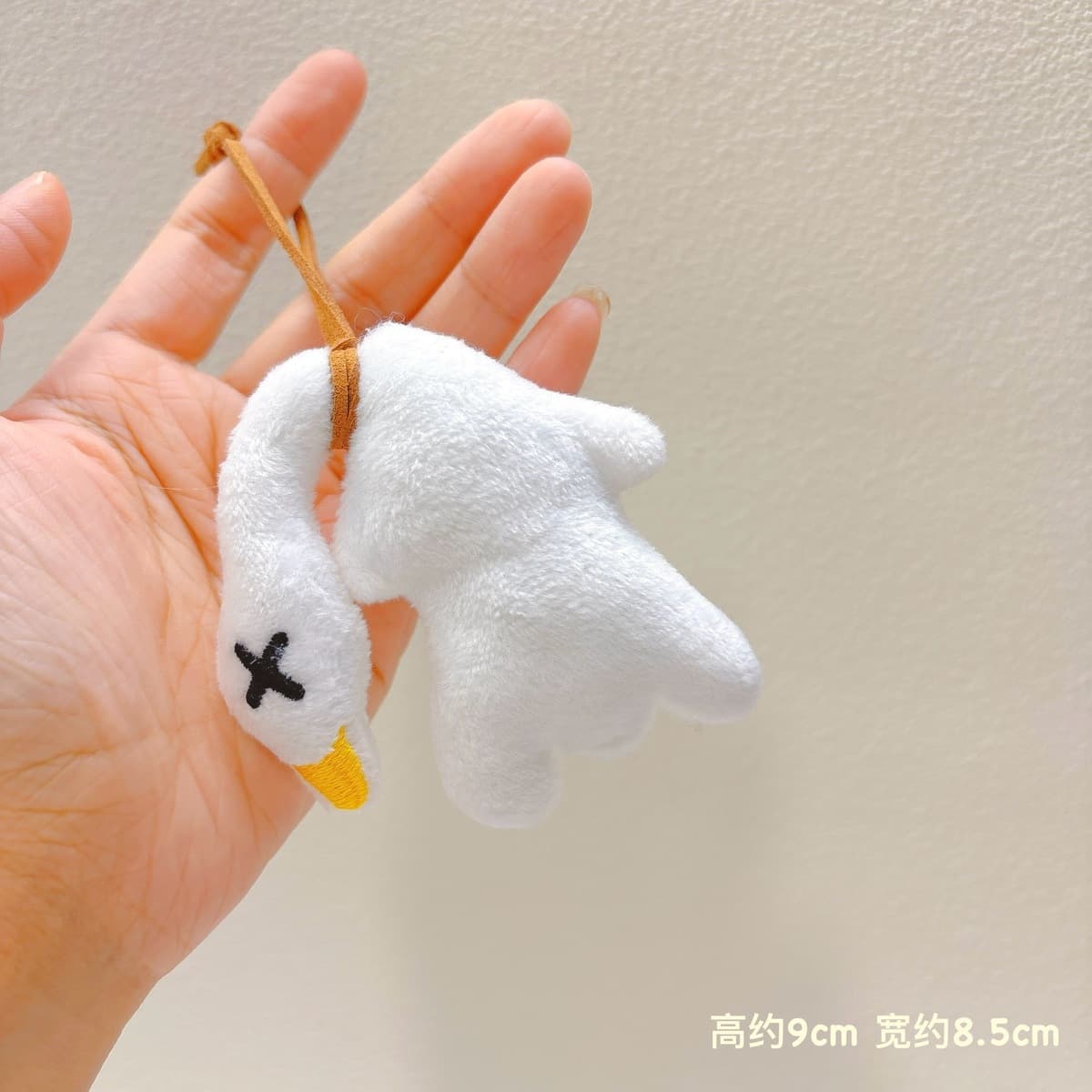 Популярный пищащий плюшевый брелок-подвеска в виде милого котенка, игрушка для автоматов с игрушками, плюшевая кукла