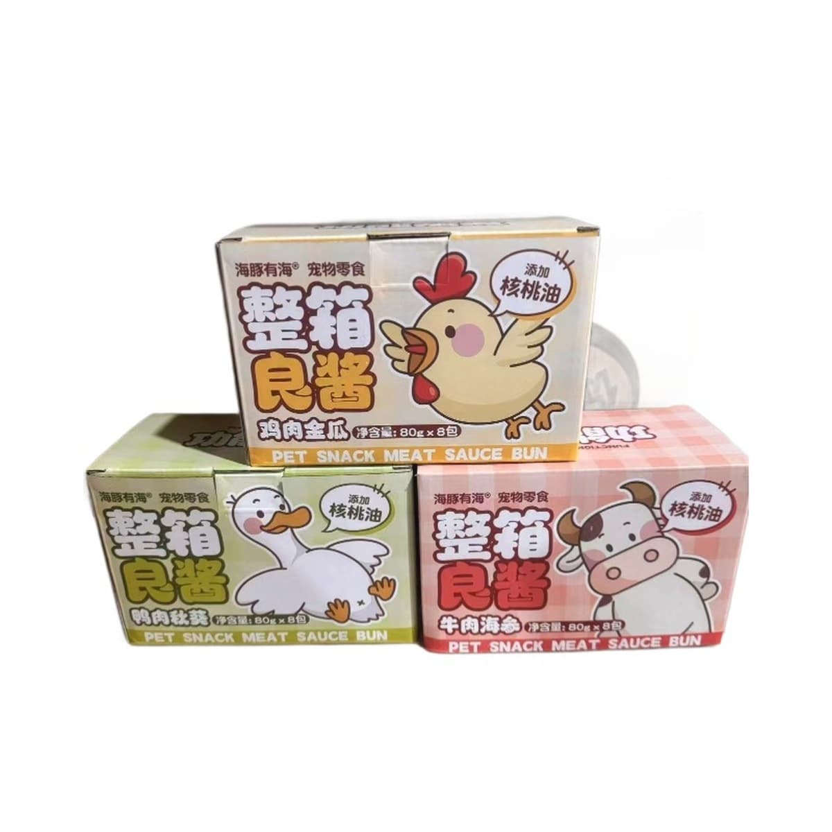 У Дельфина целая коробка вкусных кошачьих закусок с хорошим соусом, богатых питательными веществами, кошачьих полосок,...