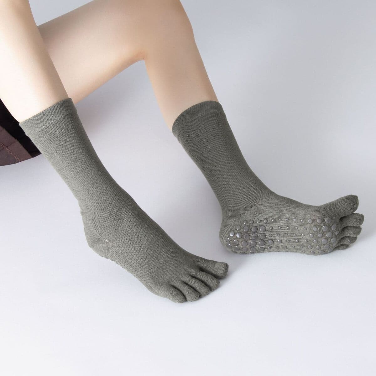 Новые осенне-зимние носки для йоги средней длины с разделением пальцев, профессиональные нескользящие носки для икр,...