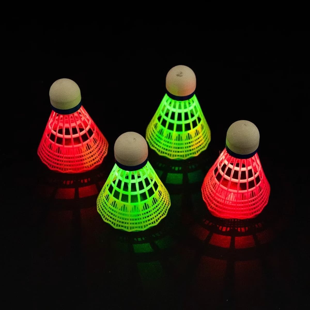 Светящийся бадминтон на открытом воздухе, устойчивый к ветру, высокая эластичная пластиковая резиновая тренировка