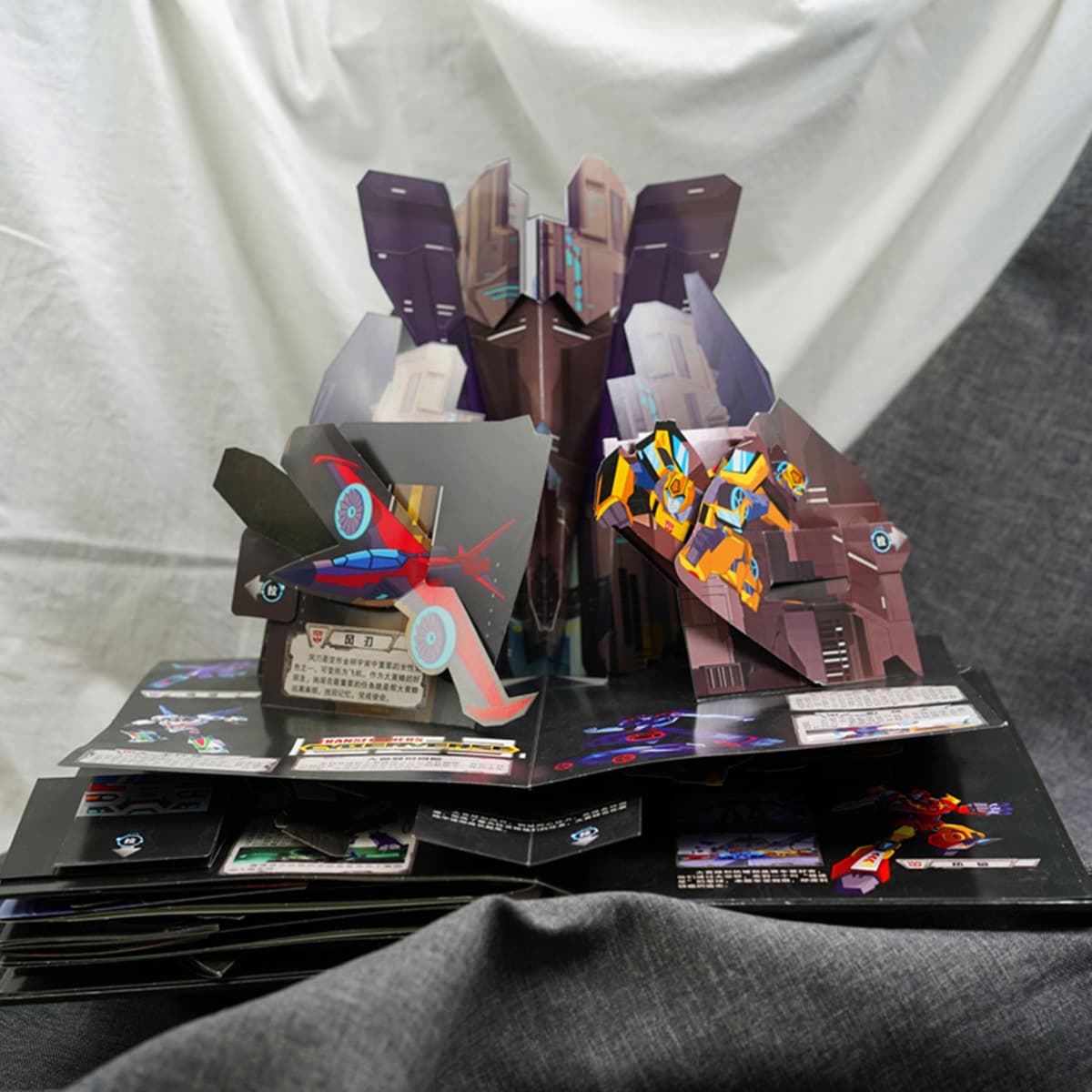 Трансформеры Металлическая трехмерная книга жизни 40-летие издание Детская трехмерная книга для учащихся начальной школы