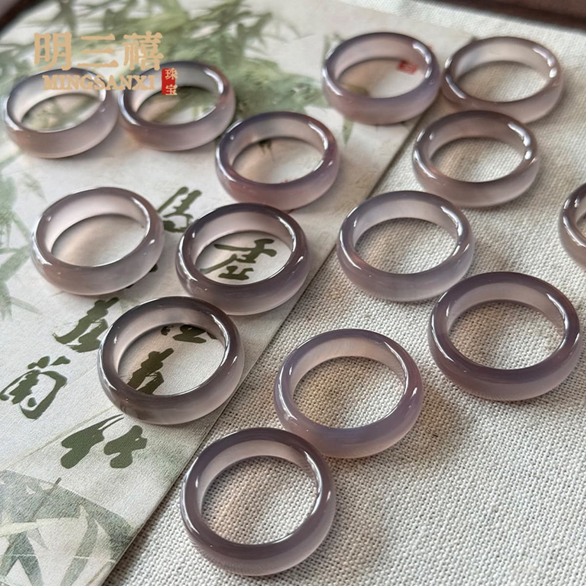 Лошадь с вегетарианским конским белым льдом натуральный высокий лед Мадагаскар халцедонное кольцо кольцо кольцо для мужчин и...