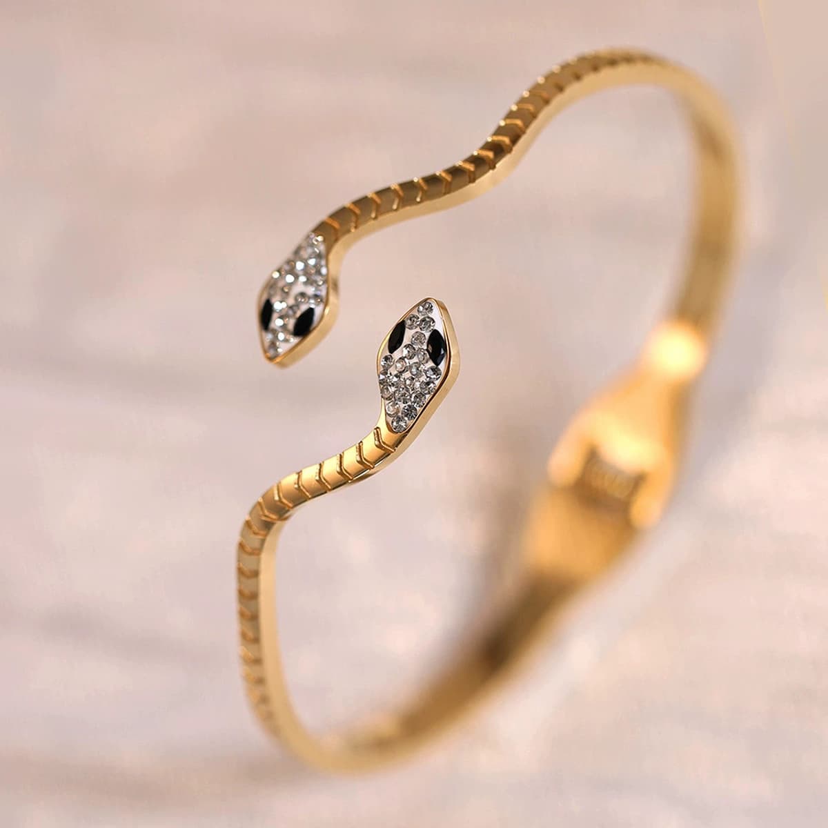 Женский браслет с четырехлистным клевером, покрытый гальваническим покрытием, не выцветает, экологичный, европейский и...