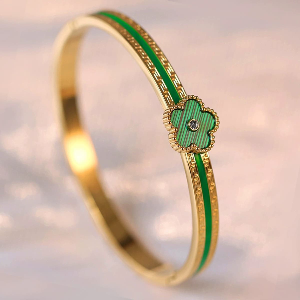 Женский браслет с четырехлистным клевером, покрытый гальваническим покрытием, не выцветает, экологичный, европейский и...