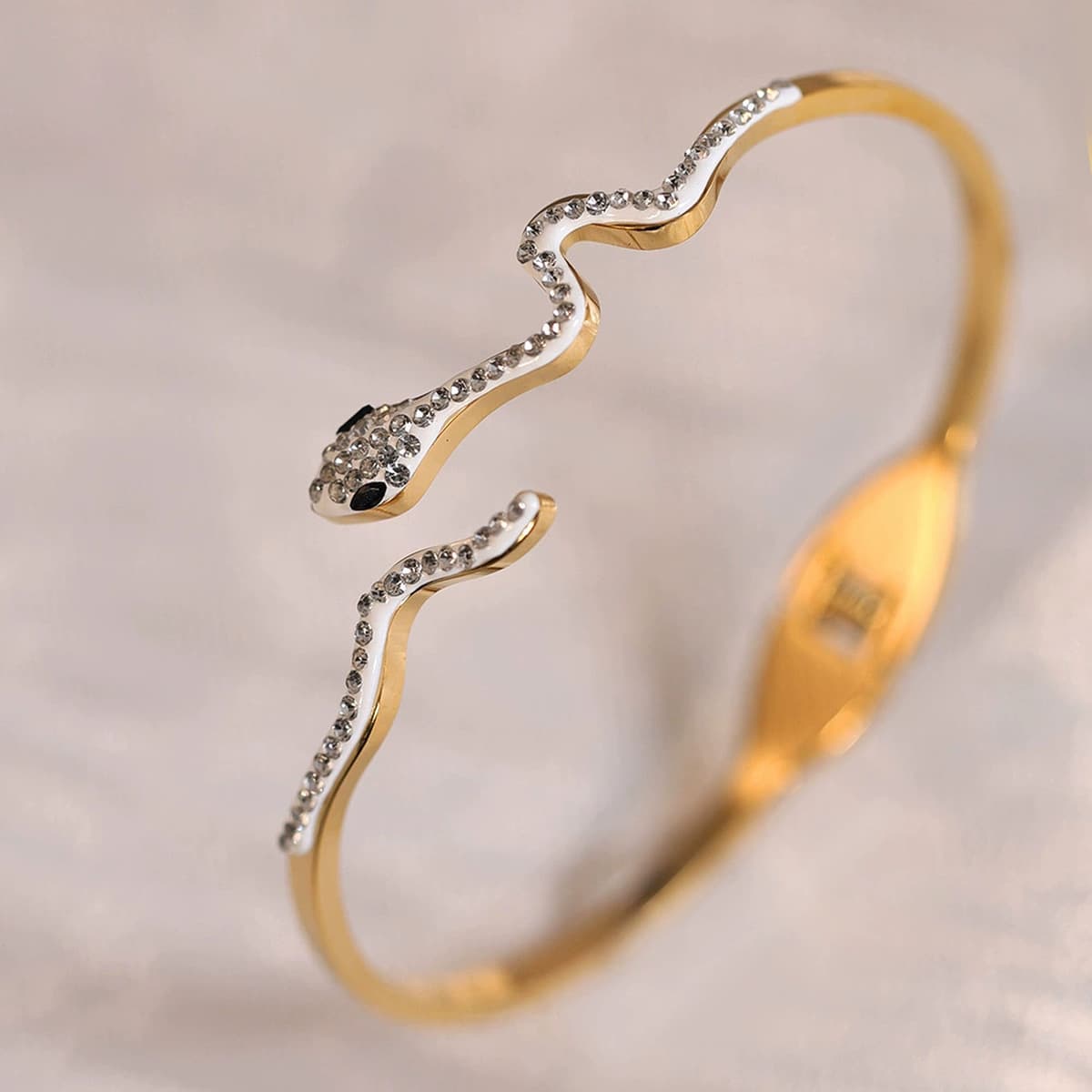 Женский браслет с четырехлистным клевером, покрытый гальваническим покрытием, не выцветает, экологичный, европейский и...