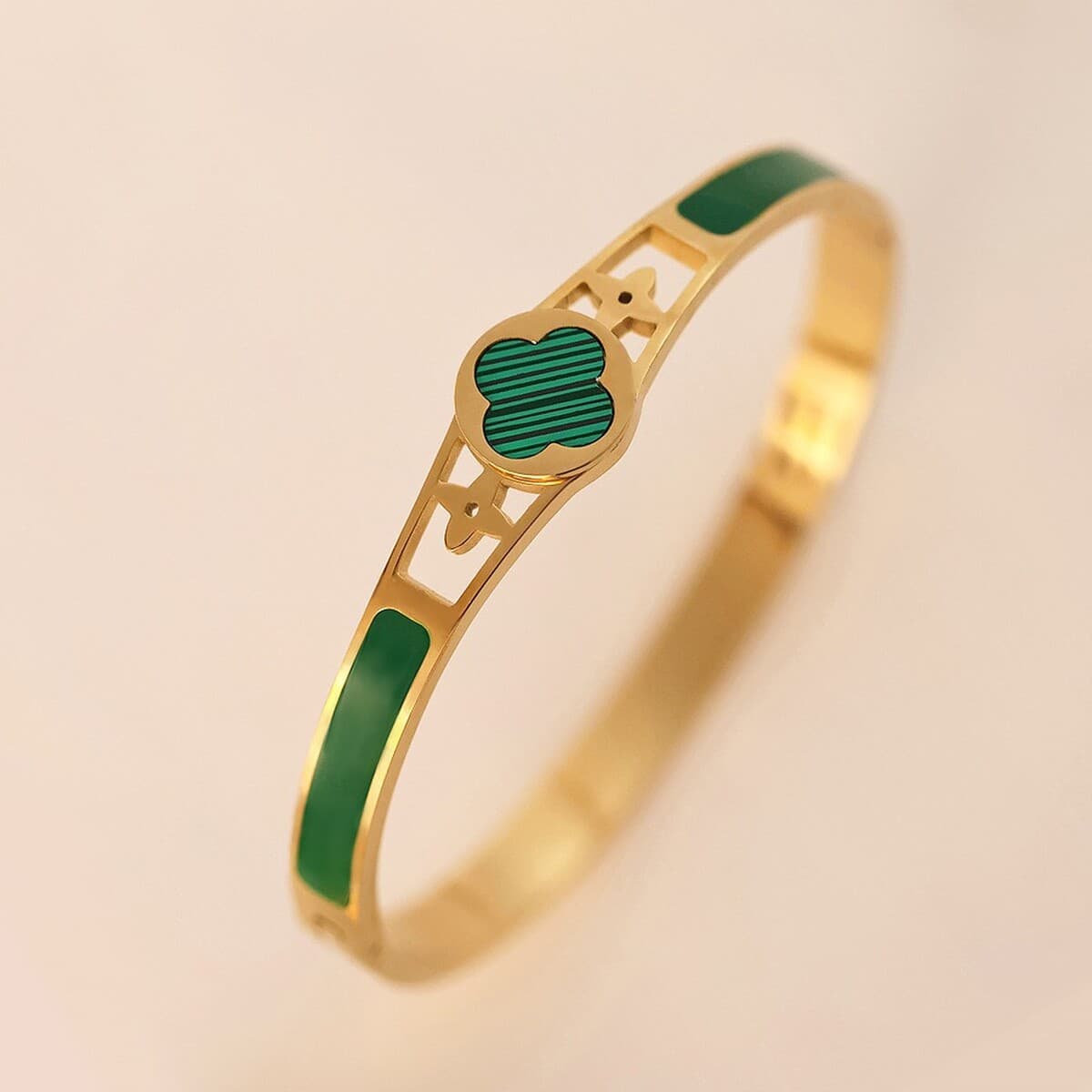 Женский браслет с четырехлистным клевером, покрытый гальваническим покрытием, не выцветает, экологичный, европейский и...