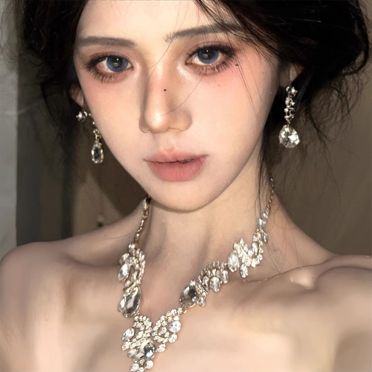 Супер вспышка капли воды, полные бриллиантов, кисточки, ожерелье, серьги, набор женских придворных легких экстравагантных...