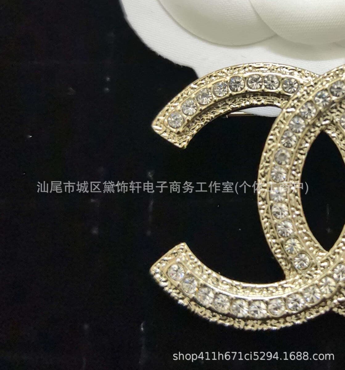 Брошь Chanel Double C с полным алмазным паве, квадратная брошь с бриллиантами и жемчугом, брошь-камелия Chanel, маленькая...