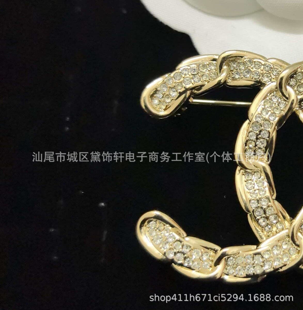 Брошь Chanel Double C с полным алмазным паве, квадратная брошь с бриллиантами и жемчугом, брошь-камелия Chanel, маленькая...