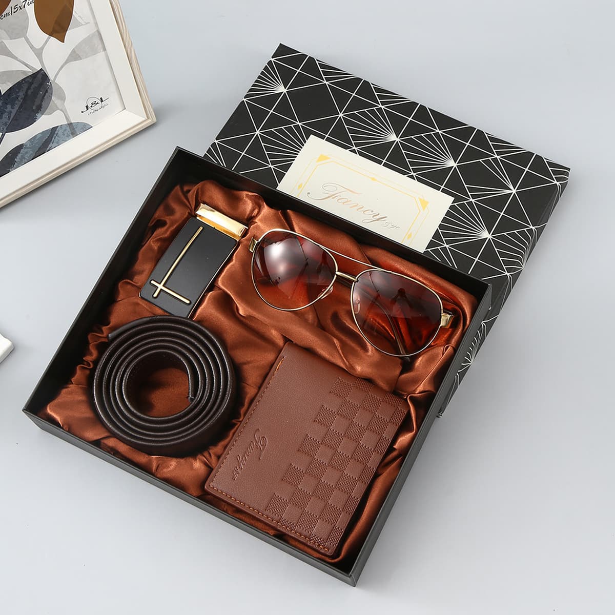 Подарочный набор для мужчин: кошелек, ремень, кварцевые часы, солнцезащитные очки, сувенир, подарок на День отца, День...