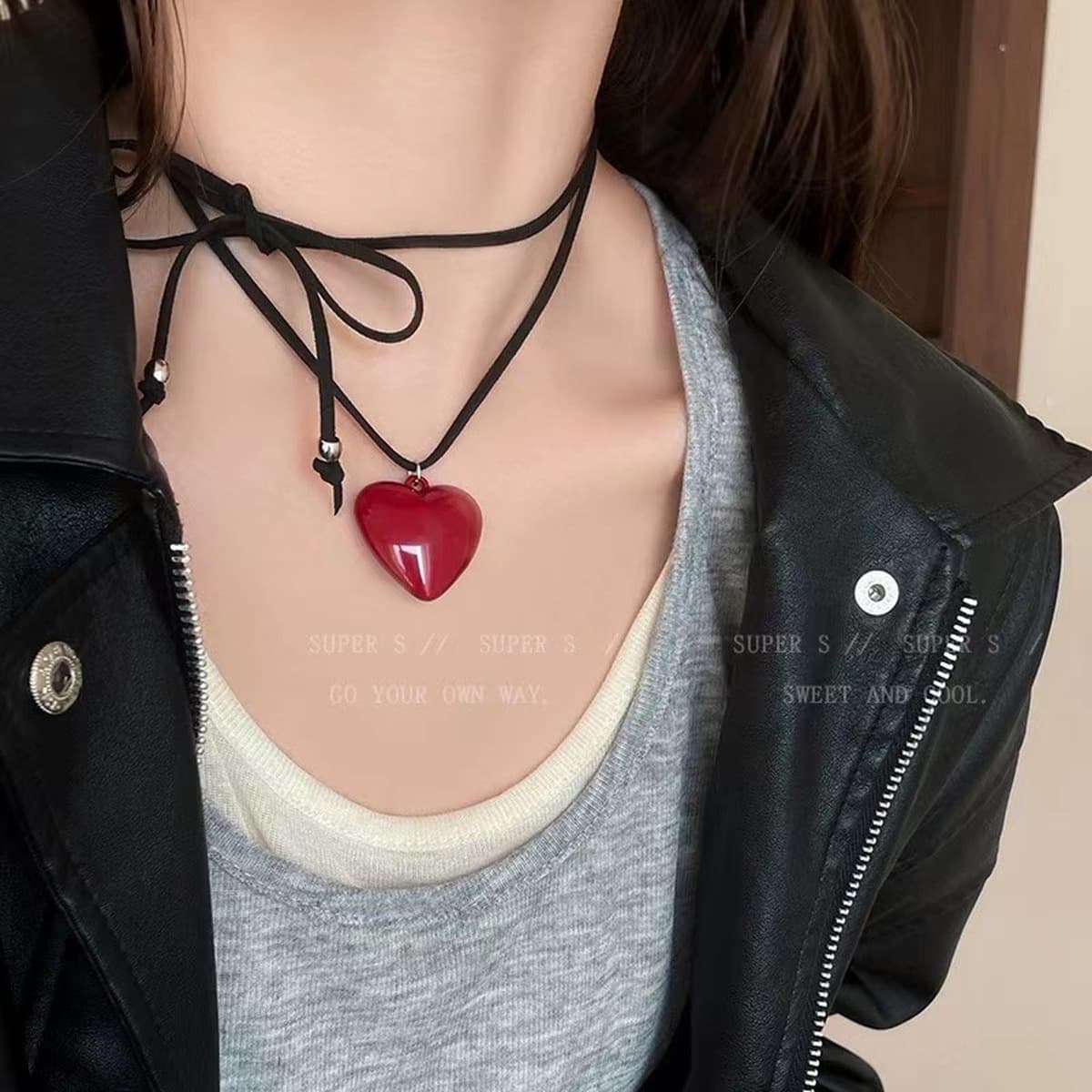 Кожаная магнитная шея очки сумка ожерелье женская сумка сумка солнцезащитные очки подвеска 2025 новый стиль изысканная...