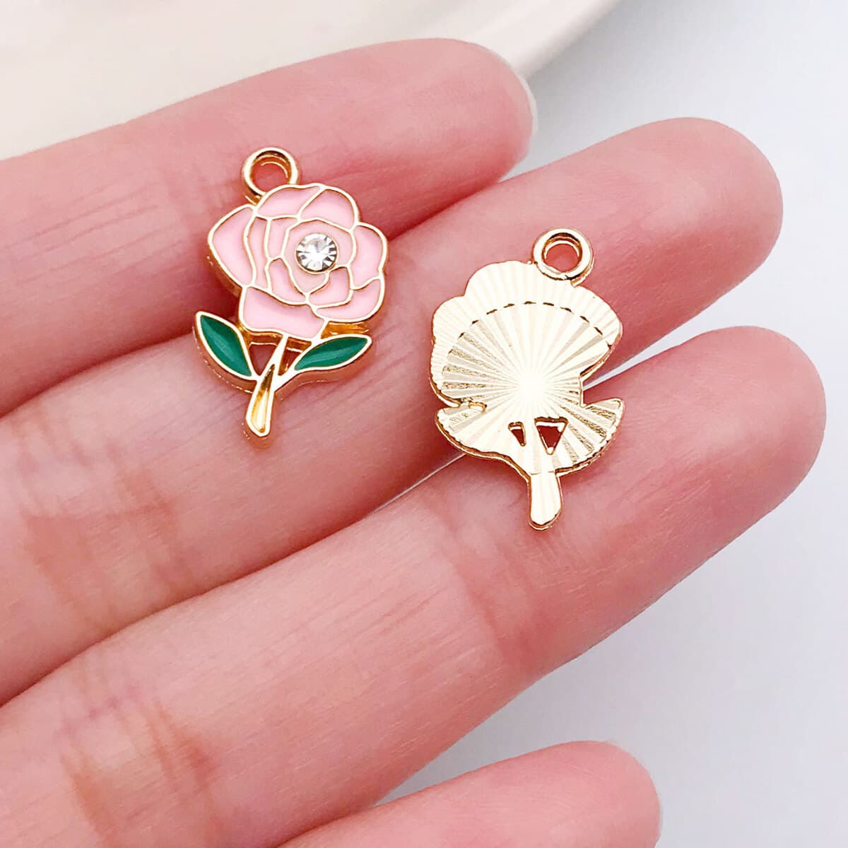 Кулон-подвеска для ожерелья DIY в форме сердца с розой и надписью LOVE, цвет розовый, ко Дню святого Валентина, аксессуары...