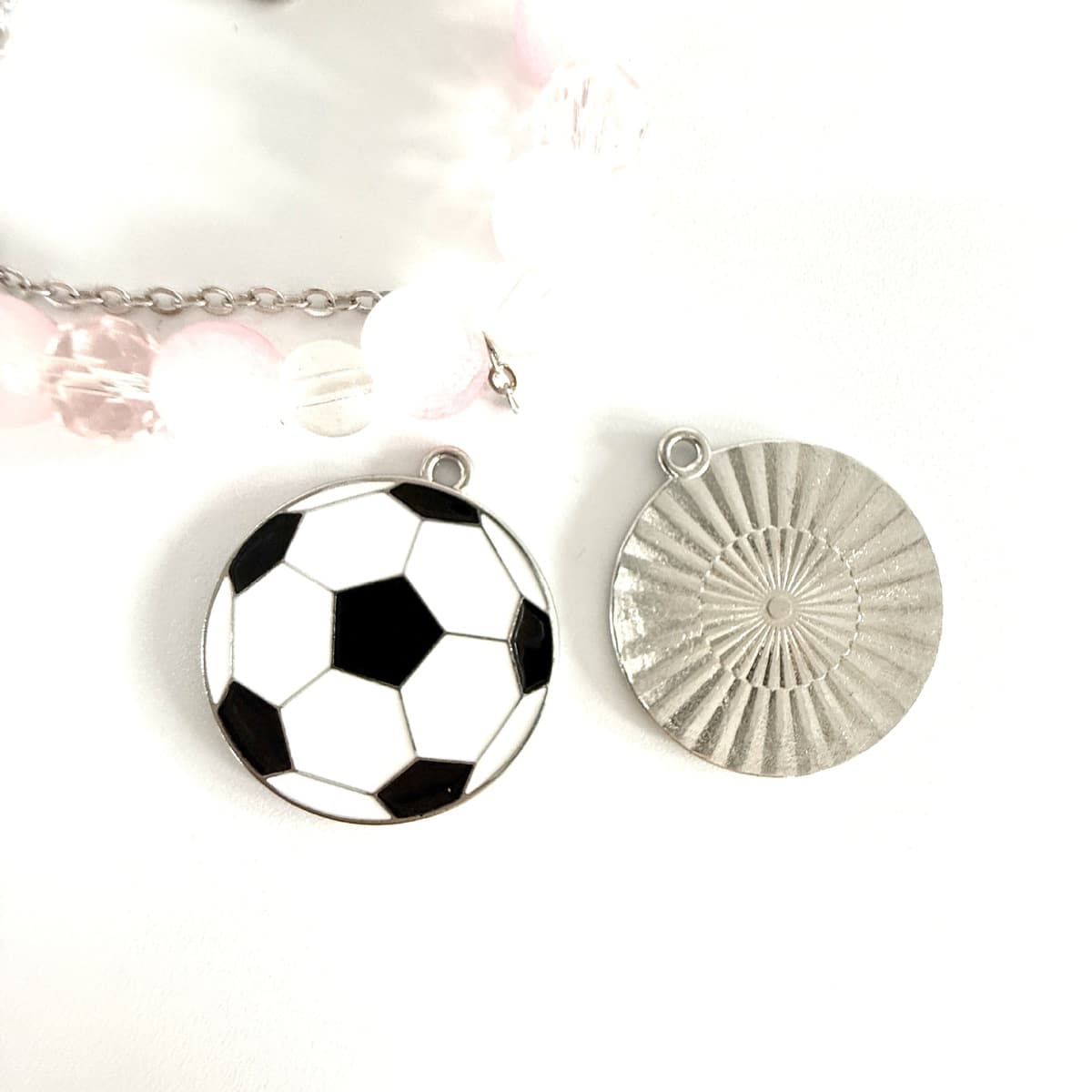 Новый стиль diy ювелирные аксессуары сплав капли масла мультфильм баскетбол спортивные подвески брелок ожерелье подвеска...