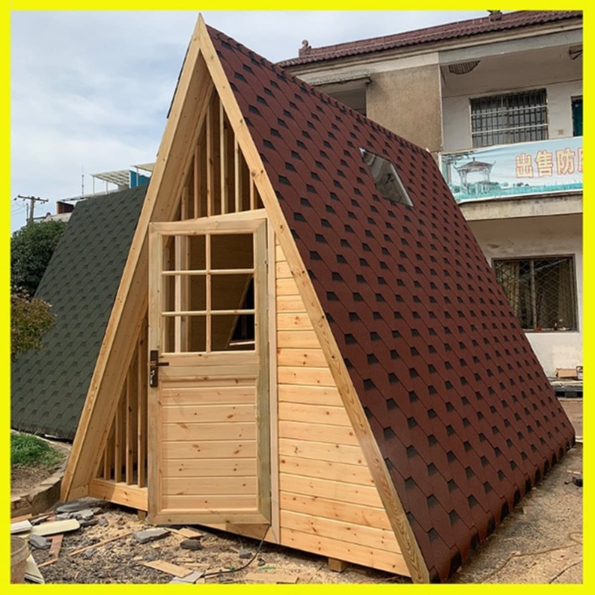 Уличная треугольная кабина, балкон, живописное место, B & B, Интернет, дом знаменитостей, фермерский дом, двор, простой...