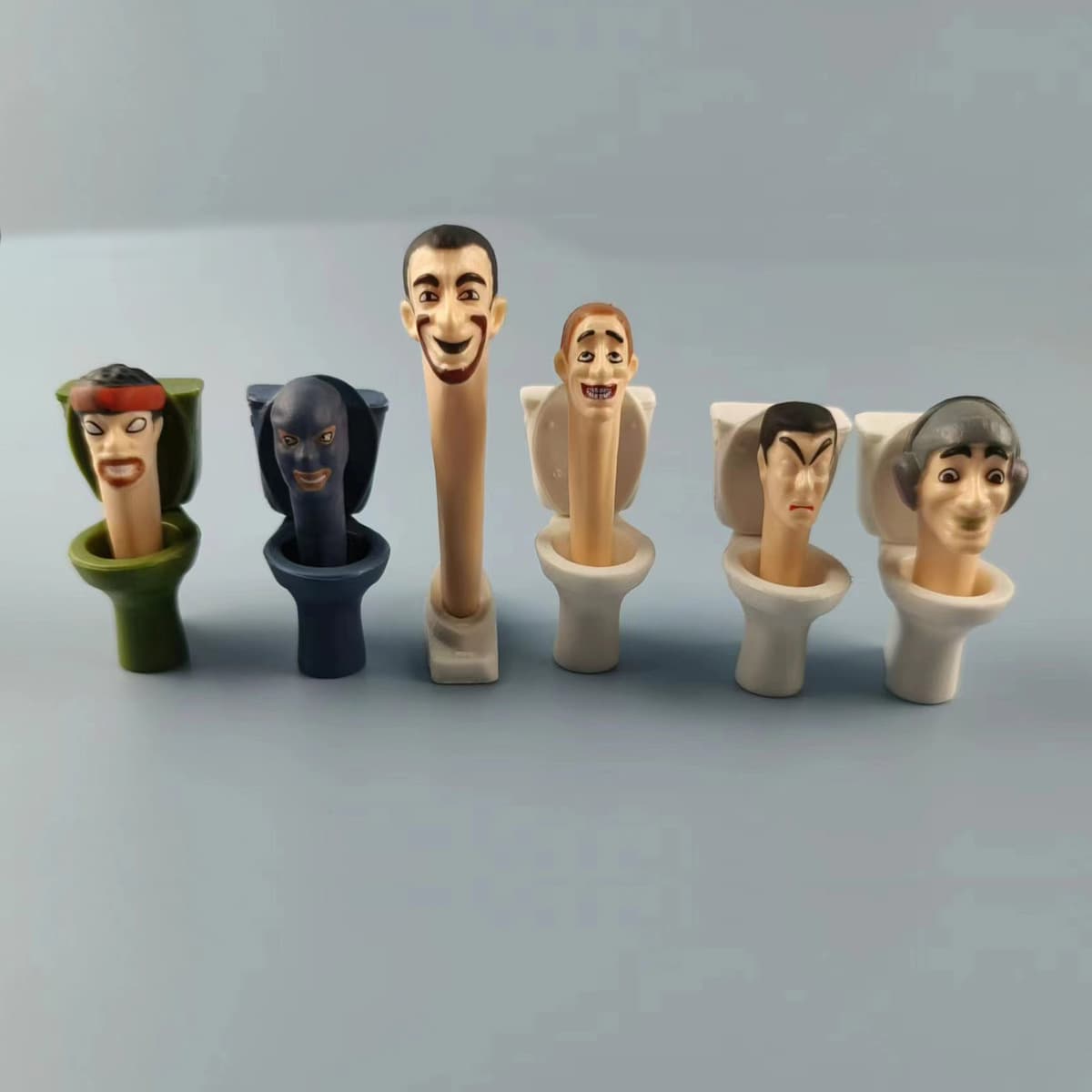 Трансграничный интернет-красный взорванный туалет человек против монитора skibidi toilet игрушка ручной модели украшения...