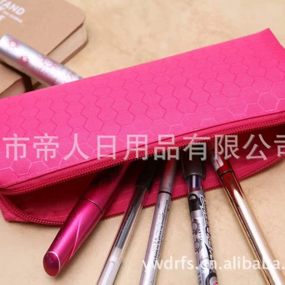 Бесплатная распродажа EF рекламный пенал мультяшный пенал Подарочный пенал с логотипом